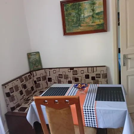 Garsoniera Cu Bucatarie Clara, Iulius Mall *